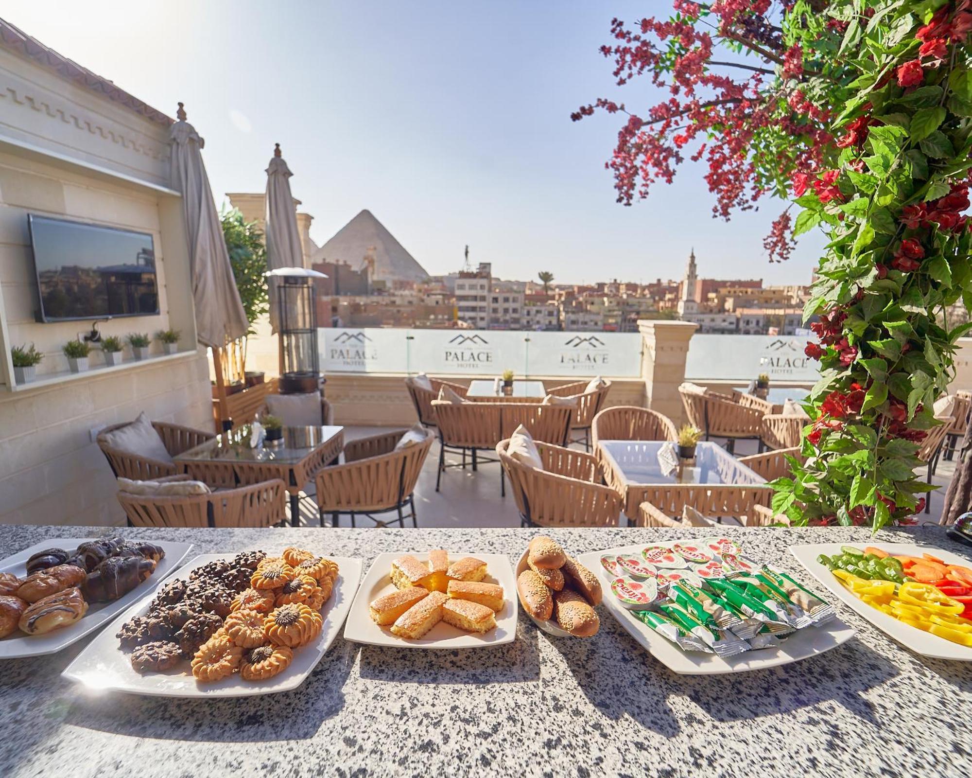 The Palace Pyramids Inn Nazlet el-Sisi Bagian luar foto