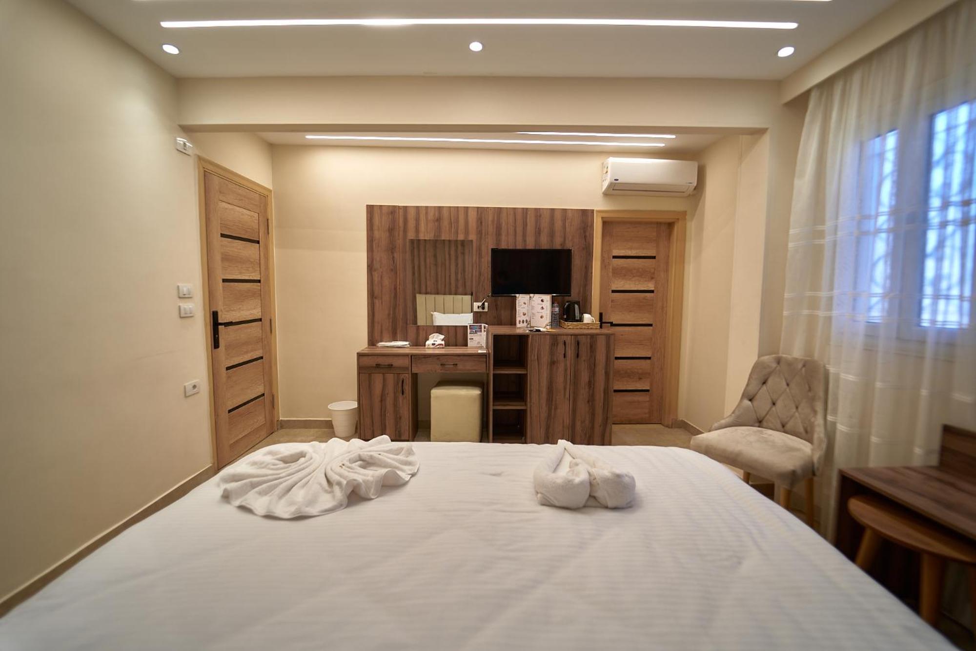 The Palace Pyramids Inn Nazlet el-Sisi Bagian luar foto